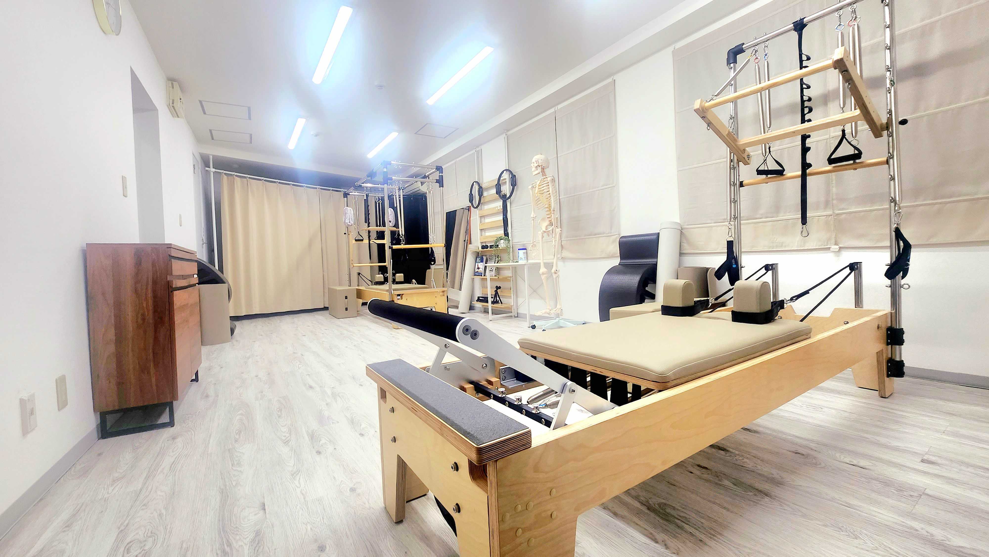 WELL PILATES(ウェル・ピラティス)新小岩店の店内画像2